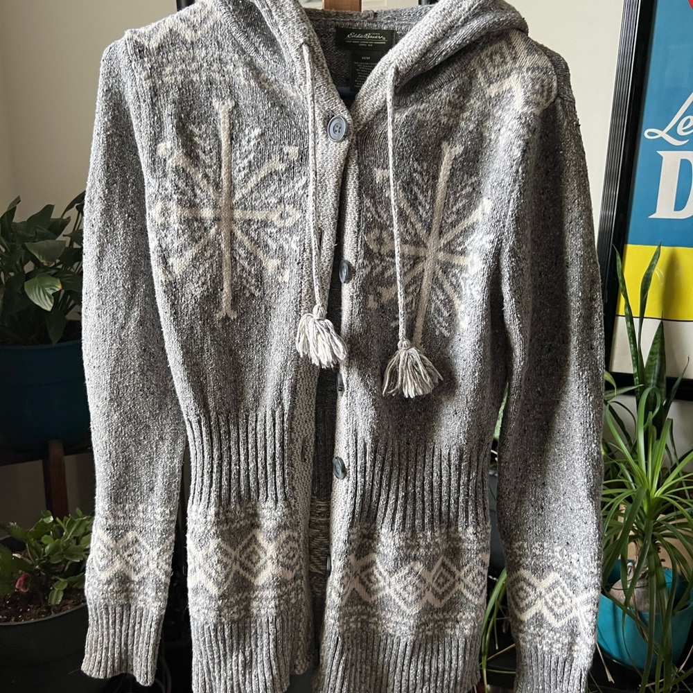 Eddie Bauer winter sweater ❄️